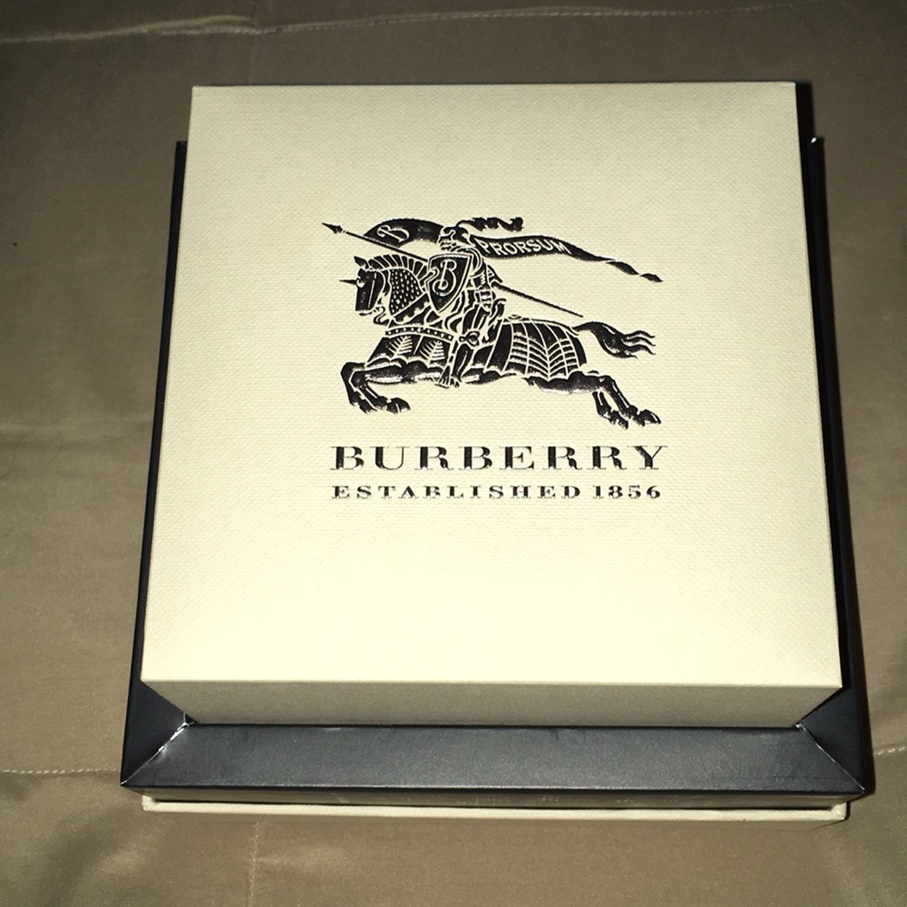 Vintage Burberry Watch - Picture 6 of 7